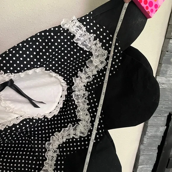 Adorable custom goth lolita apron dress with unique hem bear pockets - Picture 4 of 16